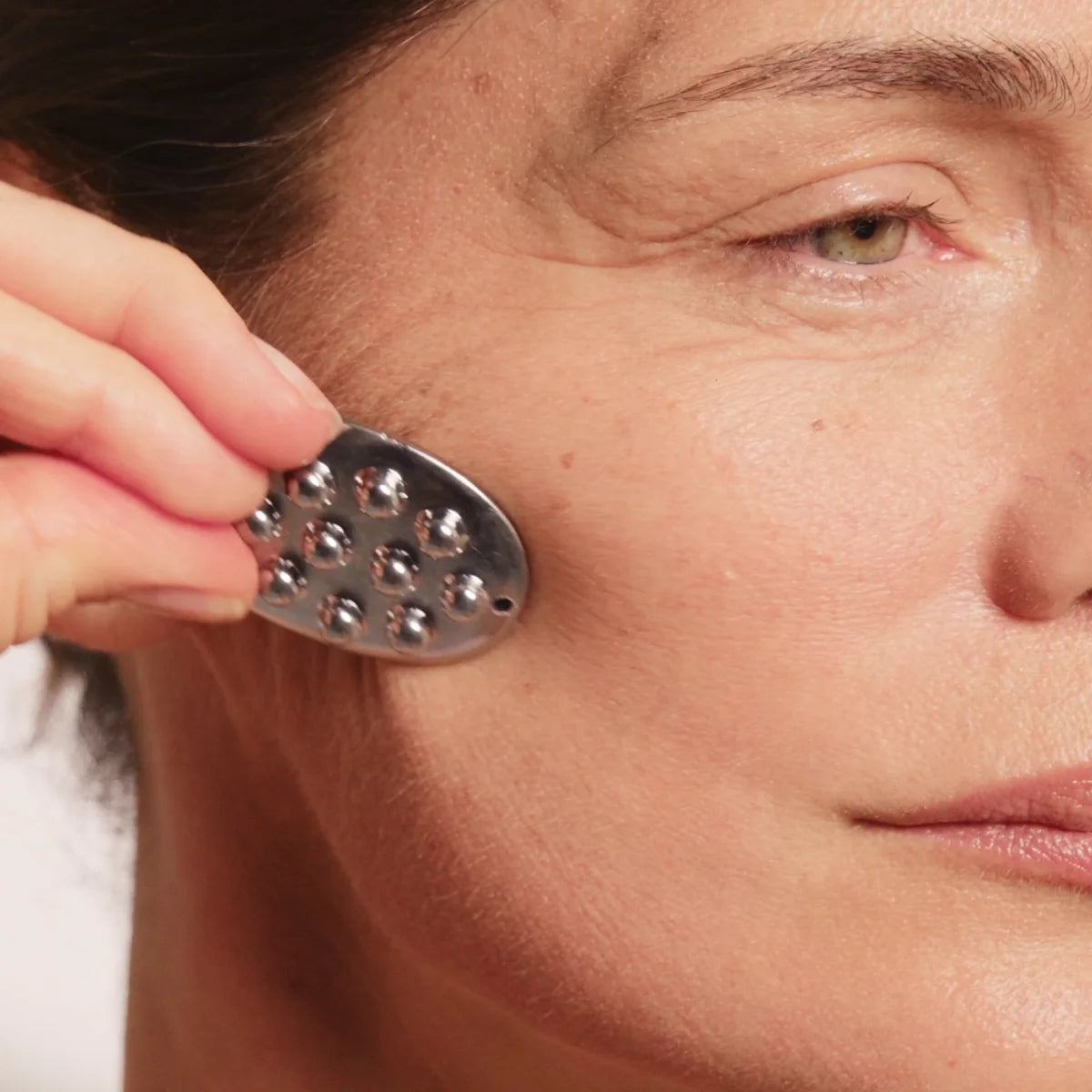 Set-Night-Success-con-Masajeador-Facial-slon-de-belleza-estrella